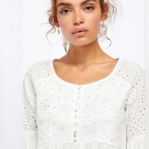 Free People Women Sea Of Love Tunic Top Ivory Floral Eyelet Sequin XS Oversized